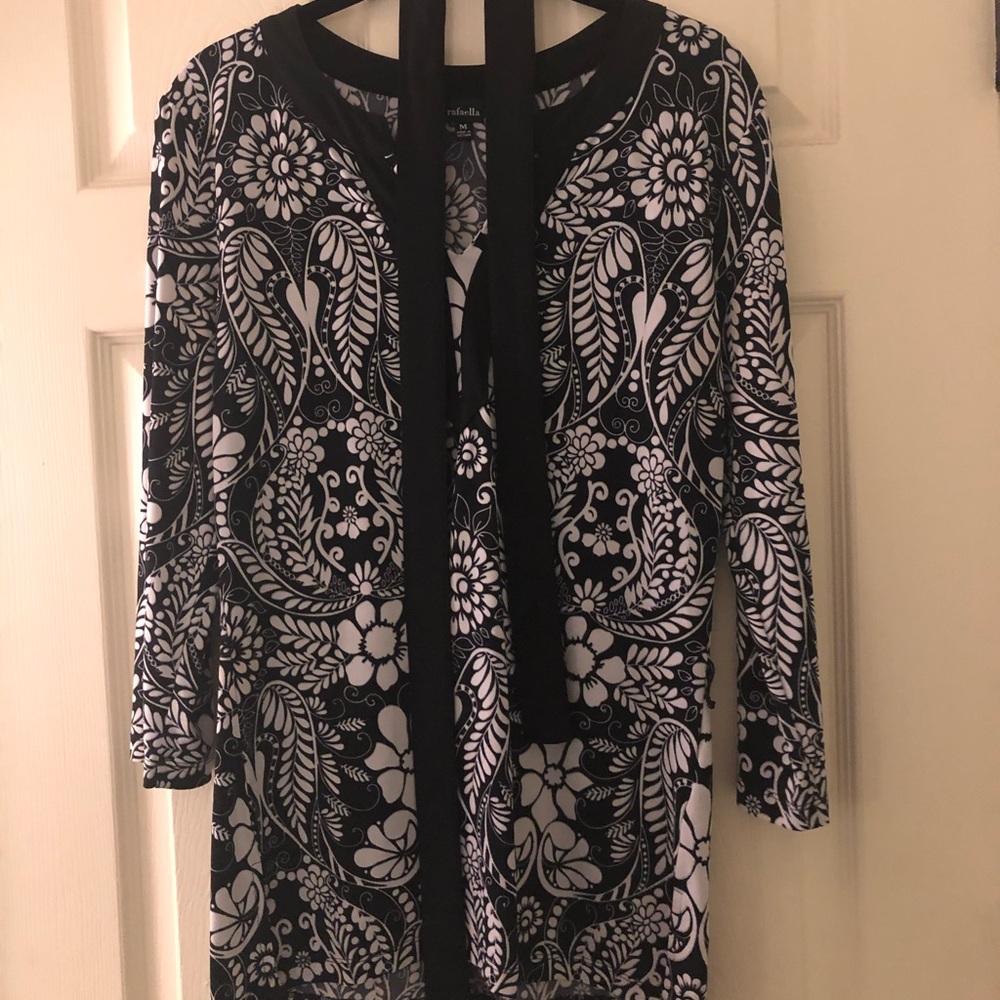 Rafaella M black and white with belt loungewear